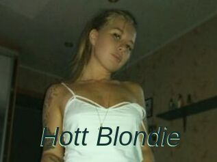 Hott_Blondie