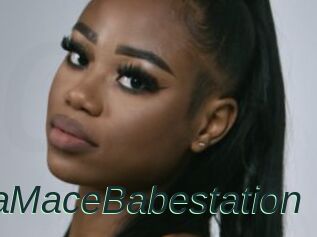KiraMaceBabestation