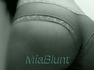 MiaBlunt