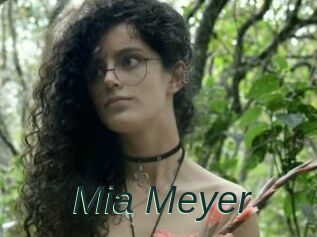 Mia_Meyer
