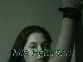 Mia_Peterson