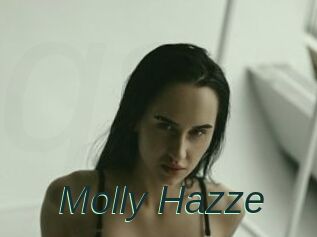 Molly_Hazze