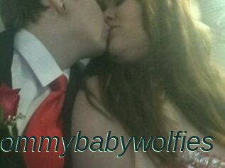 Mommybabywolfies