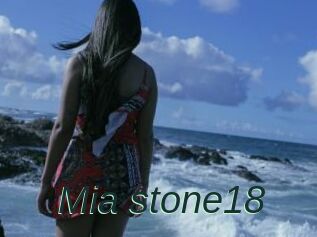 Mia_stone18