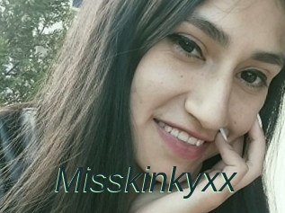 Misskinkyxx