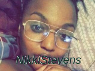 Nikki_Stevens