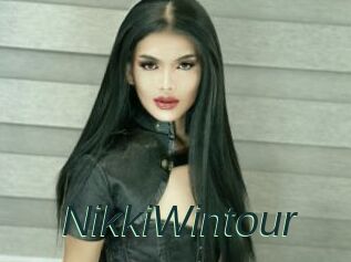 NikkiWintour