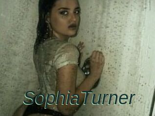 Sophia_Turner
