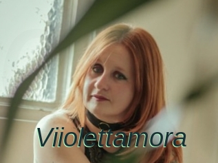 Viiolettamora